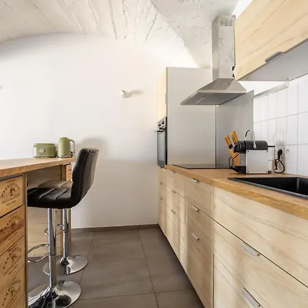 Au Calme Avec Lits Queen Size Proche Clermont A La Mouteyre * Chanat-la-Mouteyre