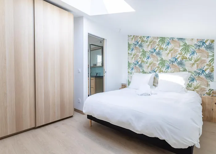 Au Calme Avec Lits Queen Size Proche Clermont A La Mouteyre