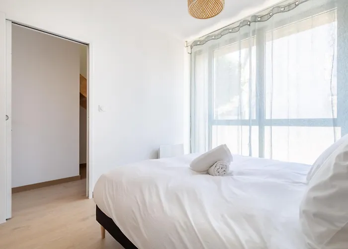 Holiday home Au Calme Avec Lits Queen Size Proche Clermont A La Mouteyre